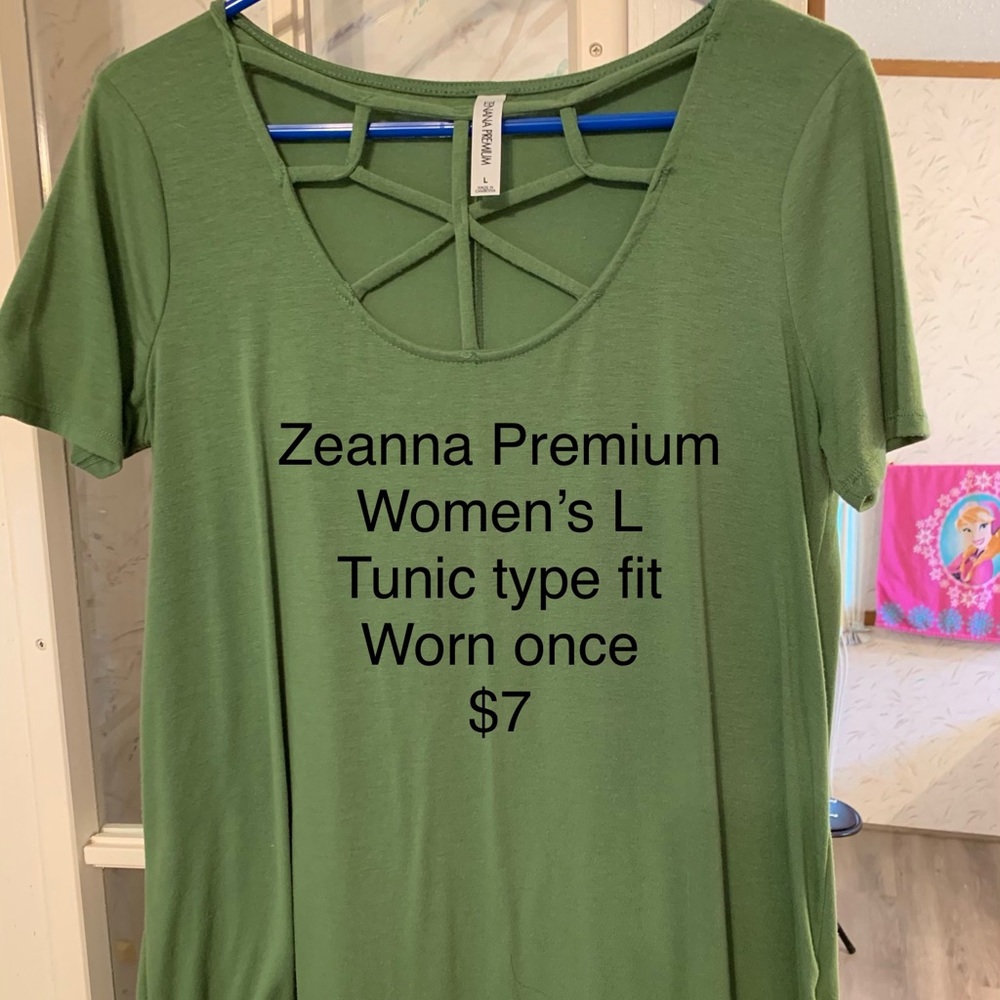 Women’s Clothes